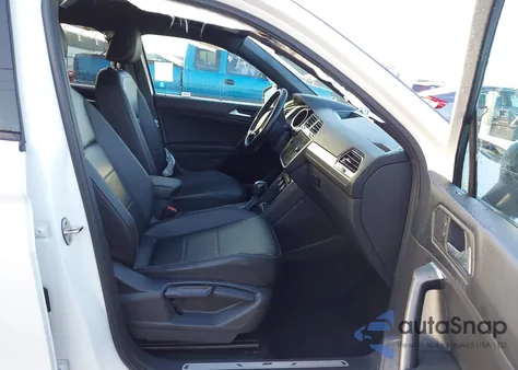 2021 Volkswagen Tiguan 2.0T Se/2.0T Se R-Line Black/2.0T Sel из США, поврежденный, VIN 3VV2B7AX7MM120101